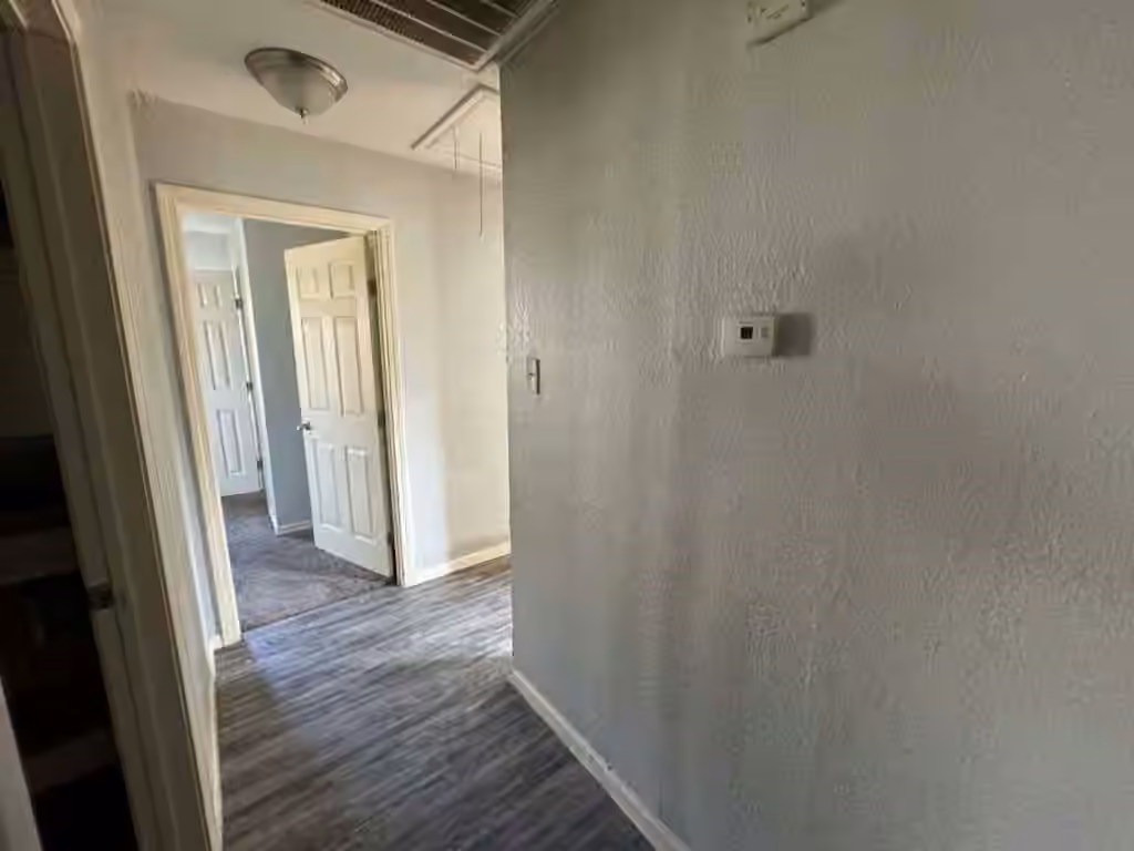 Photo 7 of 1301 Truman Street, Cleveland, TX