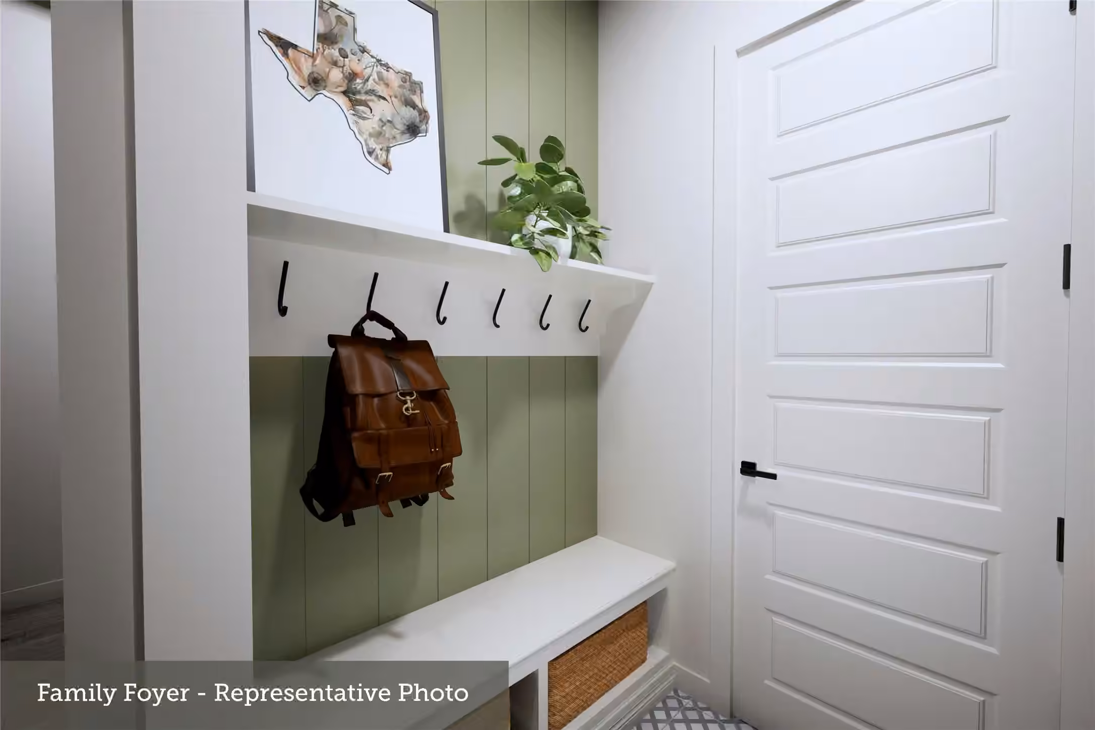 Photo 6 of 9713 Howard Oaks Drive, Conroe, TX