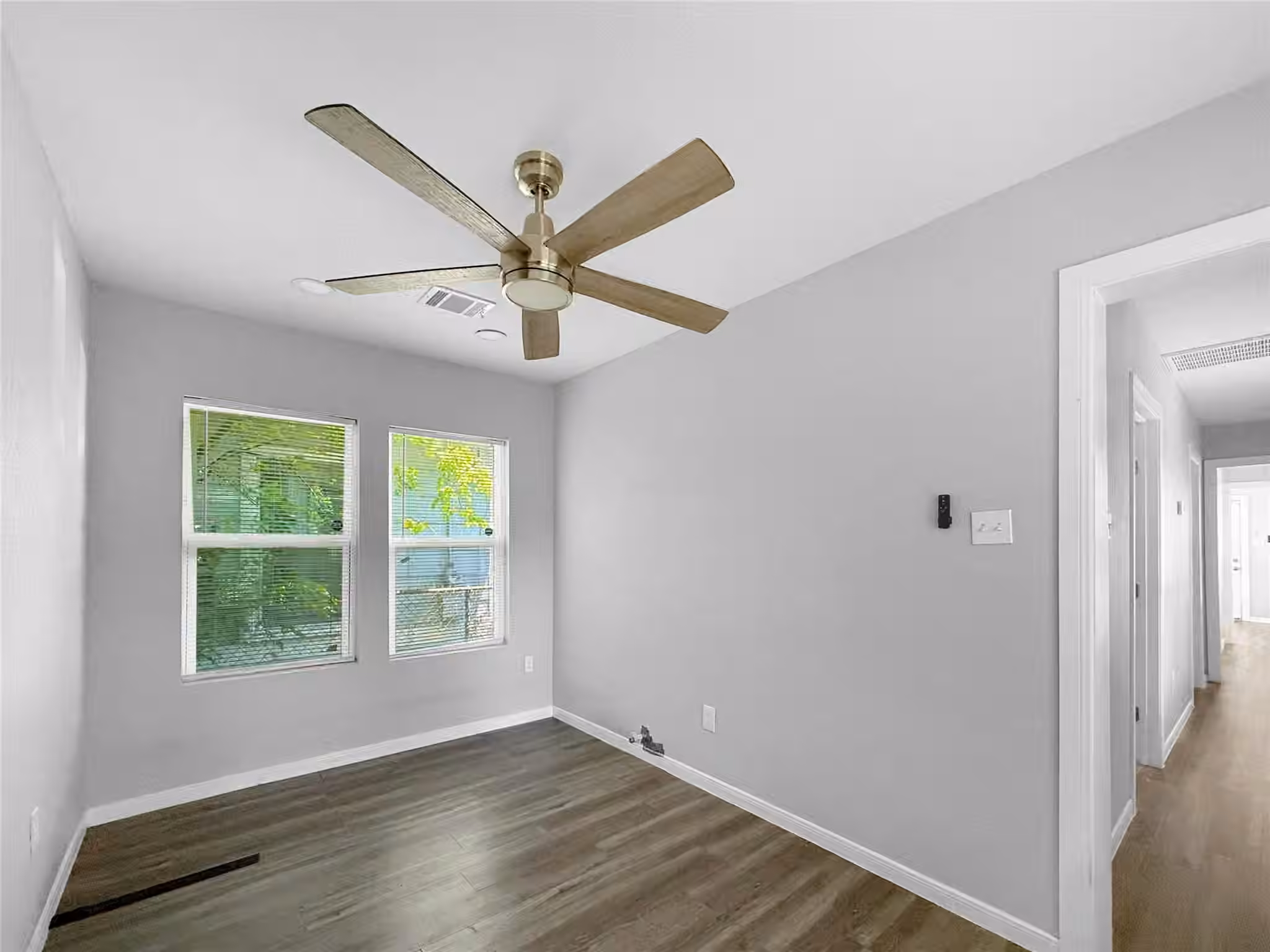 Photo 4 of 3423 Dennis Street, Houston, TX