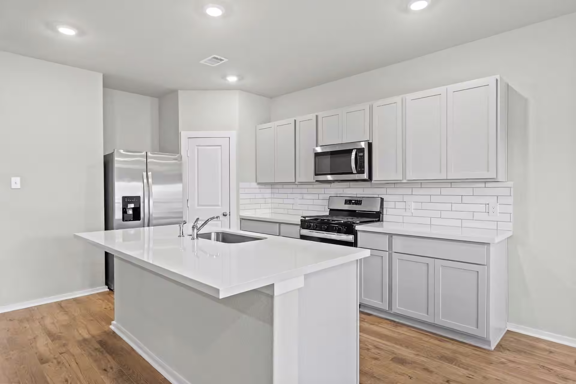 Photo 7 of 19051 Cetara Villa Drive, Hockley, TX