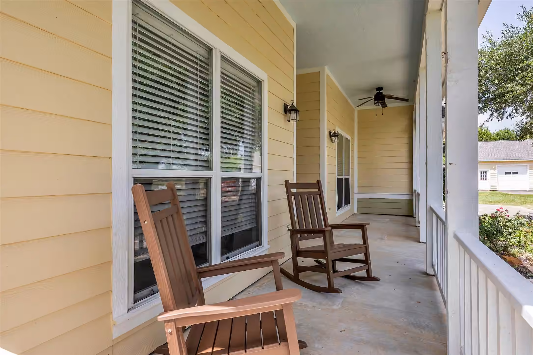 Photo 3 of 1075 Harrisburg Road, Brenham, TX