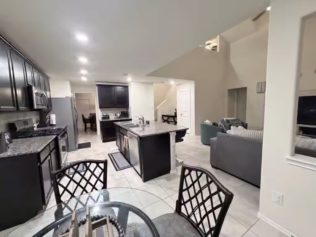 Photo 7 of 2806 Bretton Woods Drive, Conroe, TX