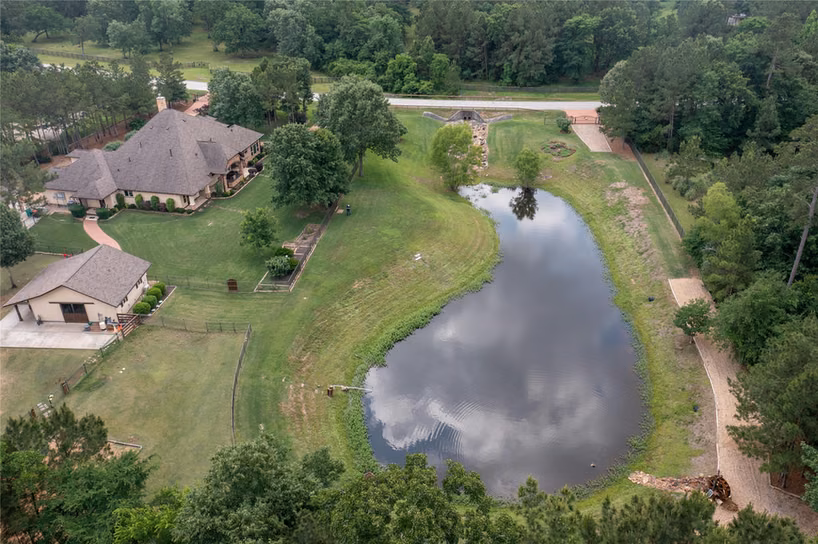Photo 4 of 26166 Crown Ranch Blvd, Montgomery, TX