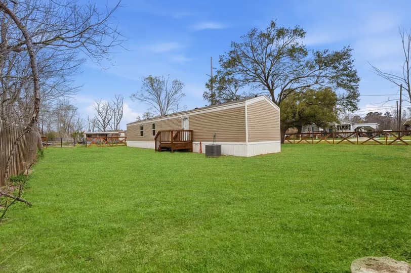 Photo 3 of 143 County Road 2414, Hull, TX
