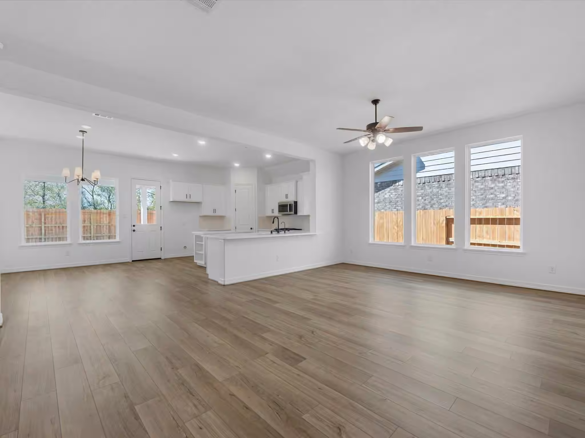 Photo 2 of 7803 Topaz Ridge Drive, Angleton, TX