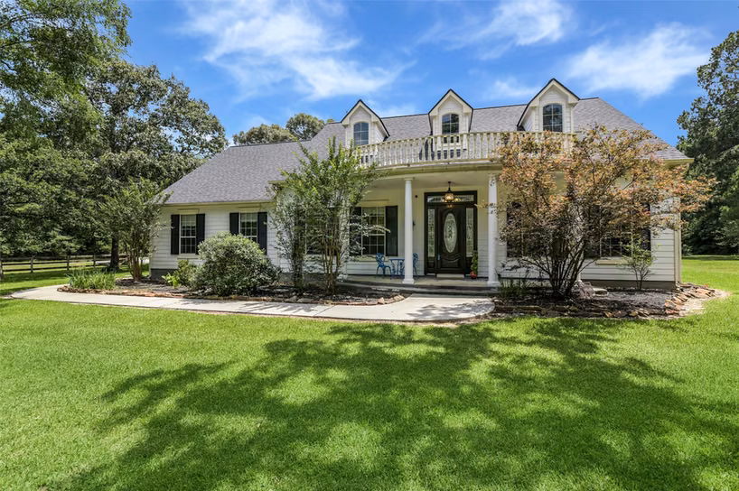Photo of 30311 N Holly Oaks Circle, Magnolia, TX 77355