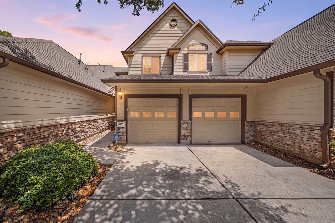 Photo of 8026 Loyel Pointe Drive, Houston, TX
