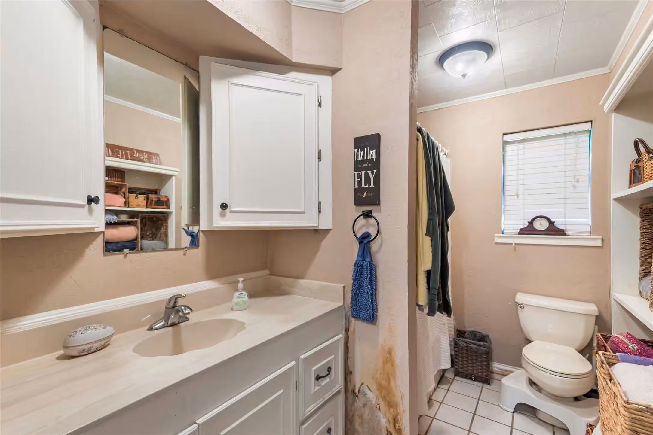 Photo 6 of 157 COUNTY ROAD 3252, Cleveland, TX