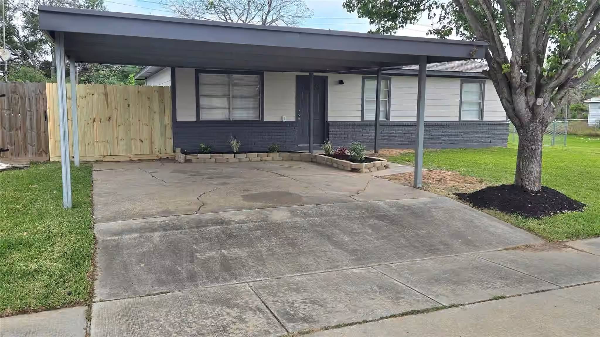 Photo of 3502 Magnolia Avenue, Texas City, TX 77590