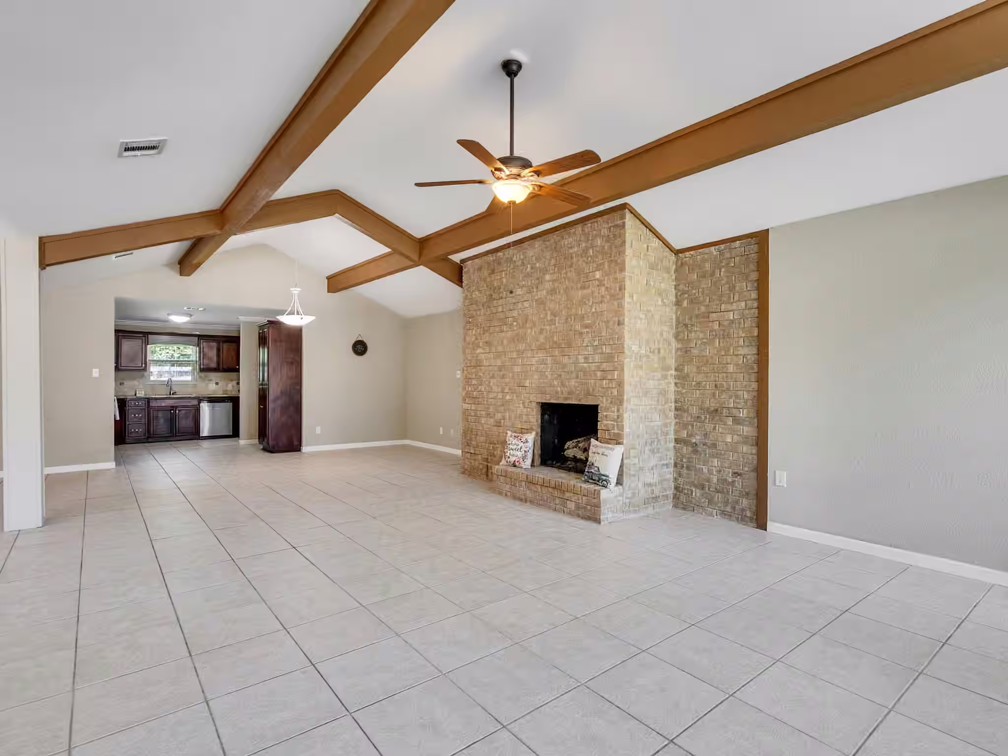 Photo 7 of 603 Casper Court, Spring, TX