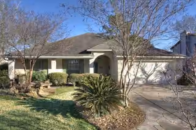 Photo of 13406 Ravenwing Drive, Cypress, TX