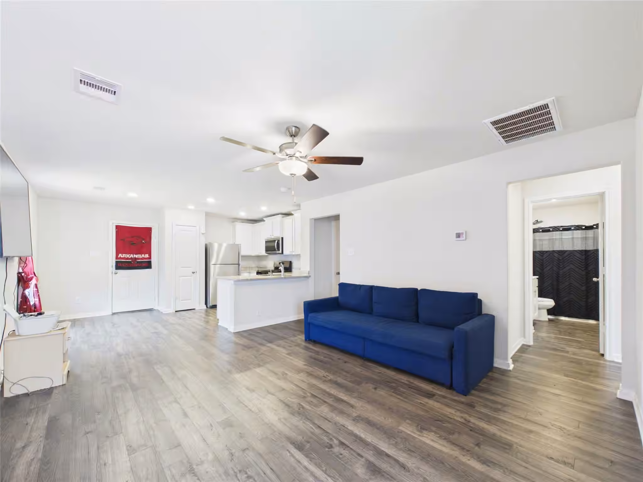 Photo 7 of 6403 Winter Elm Street, Houston, TX