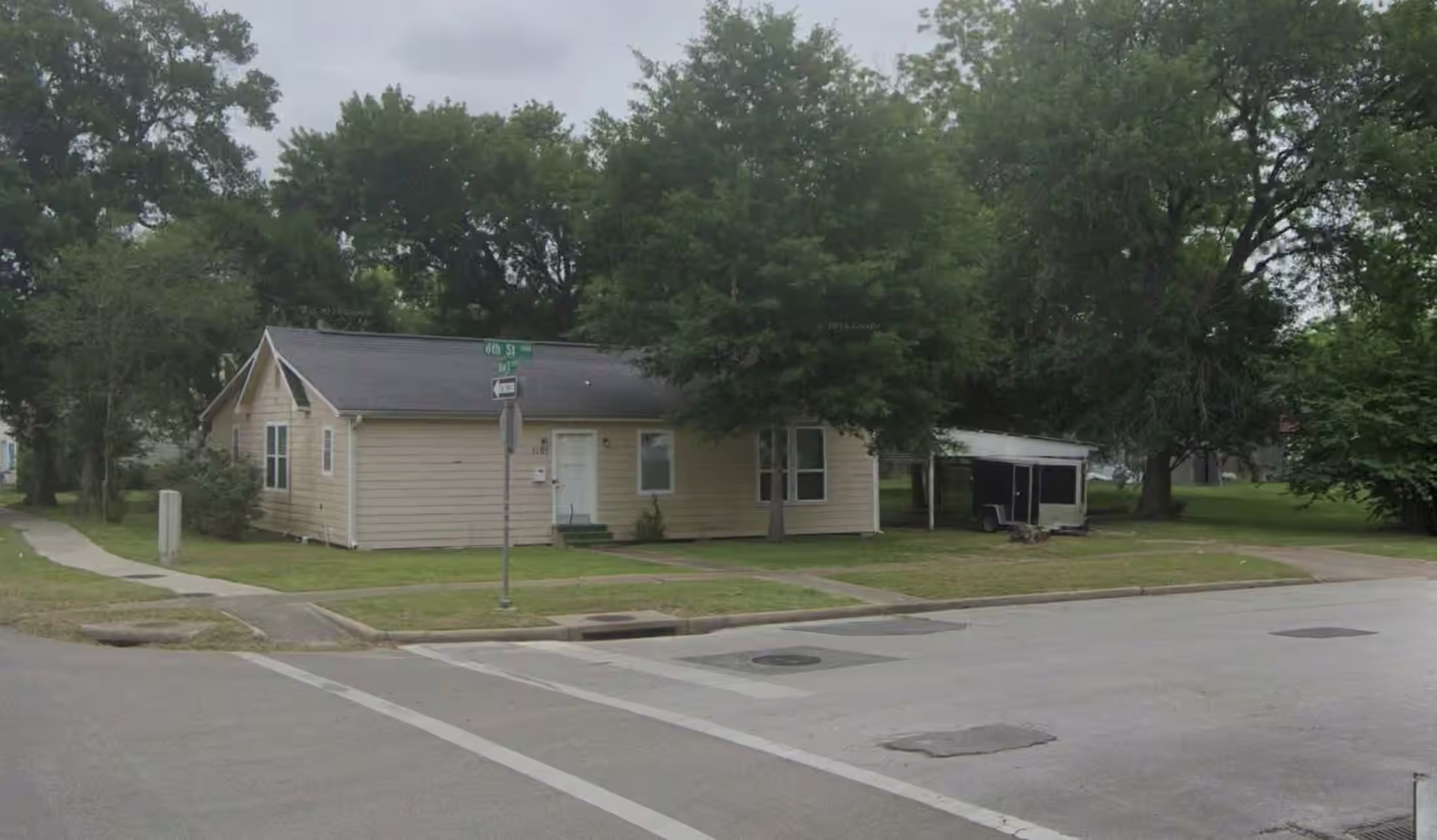 Photo 5 of 1101 6th Street, Rosenberg, TX