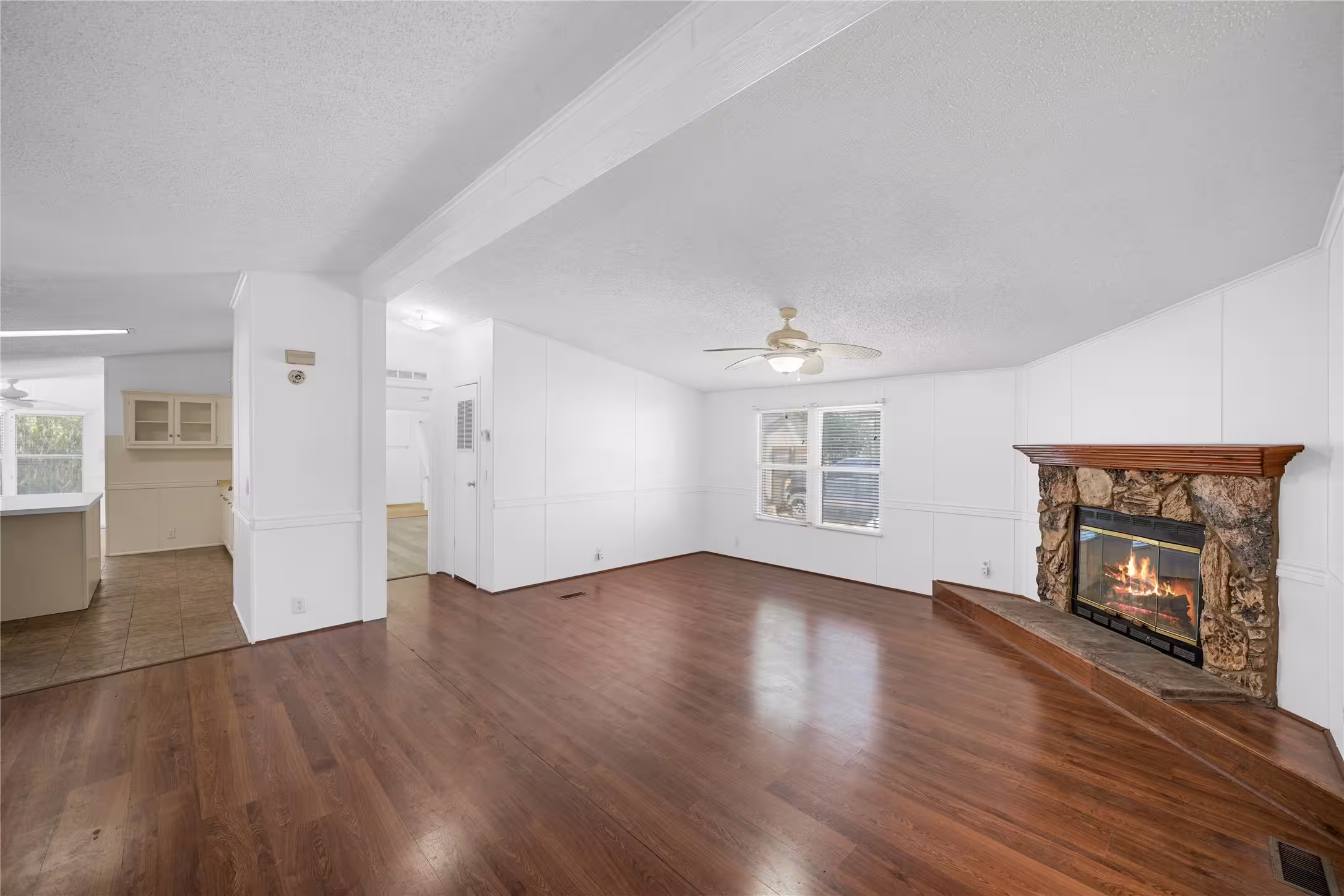 Photo of 3614 College Street, Damon, TX