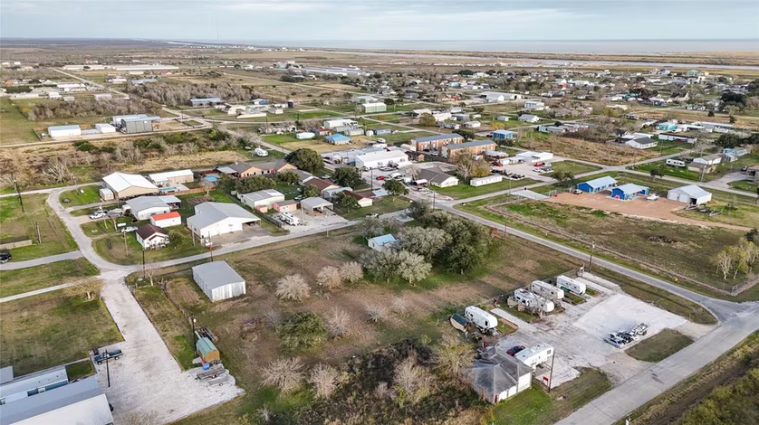 Photo 7 of 222 Ingram Street, Matagorda, TX