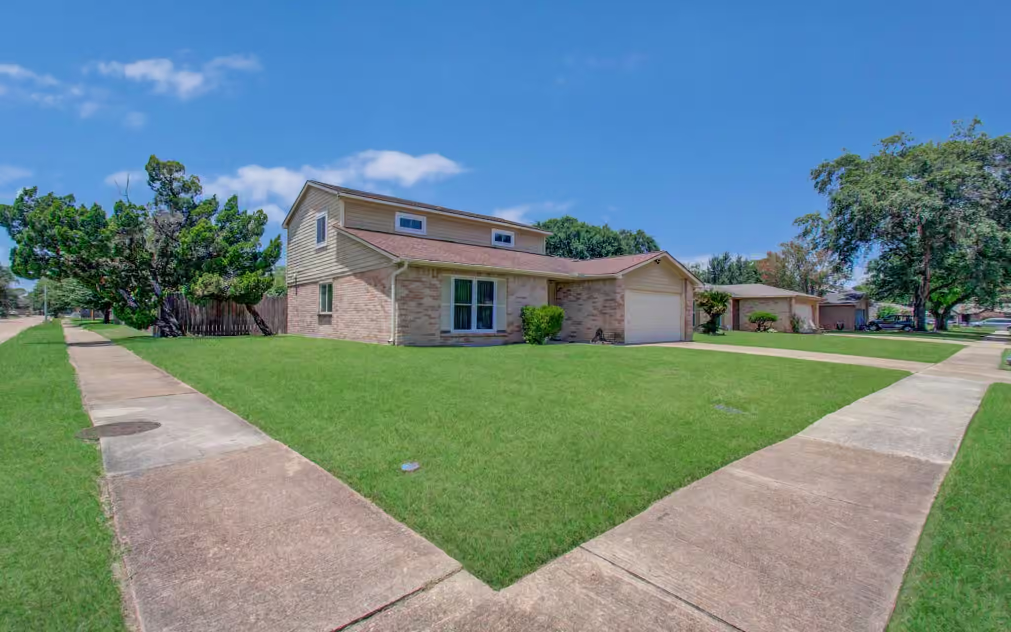 Photo 4 of 7503 Wovenwood Lane, Houston, TX