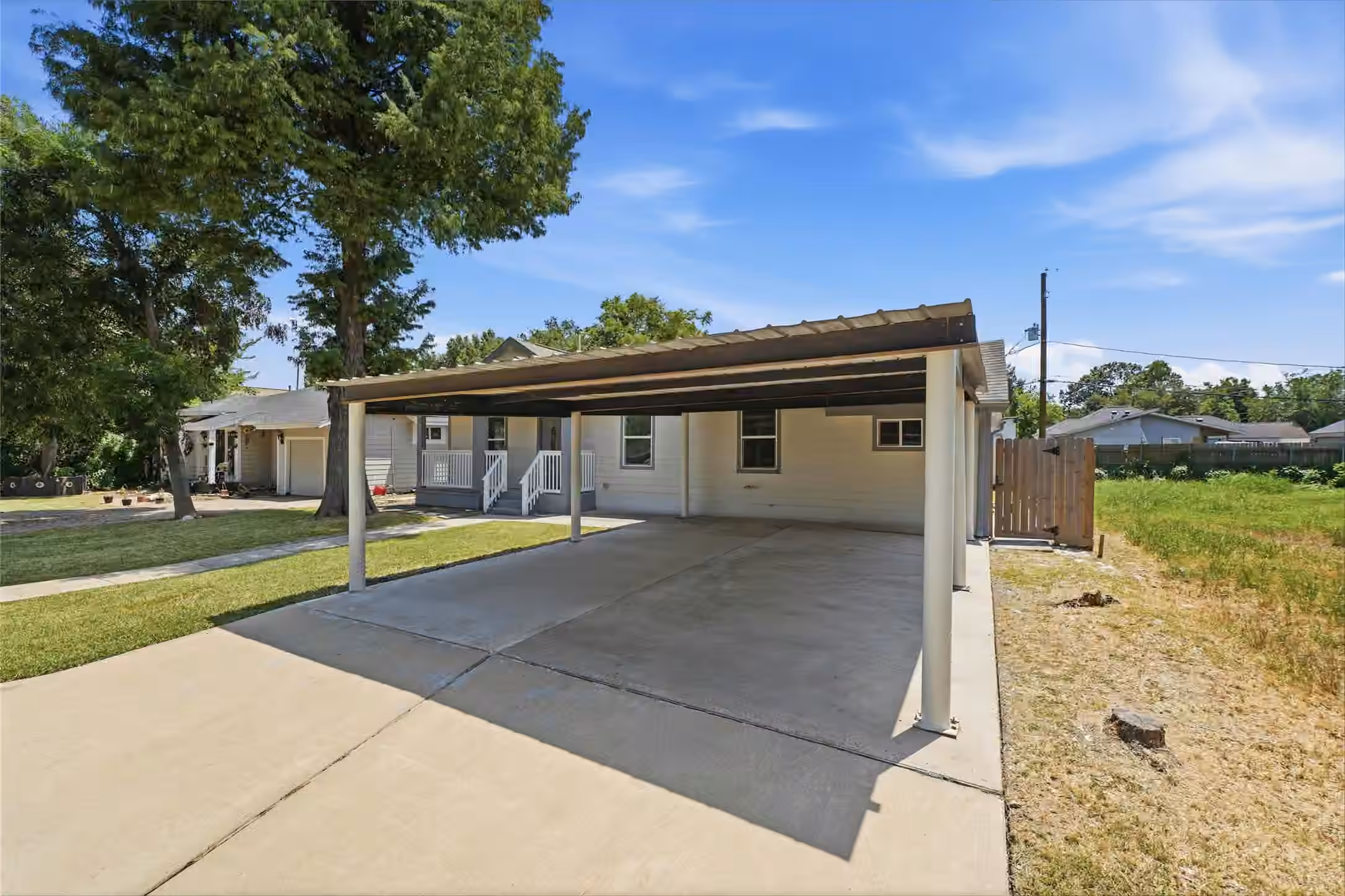 Photo 3 of 912 Seymour Street, Pasadena, TX