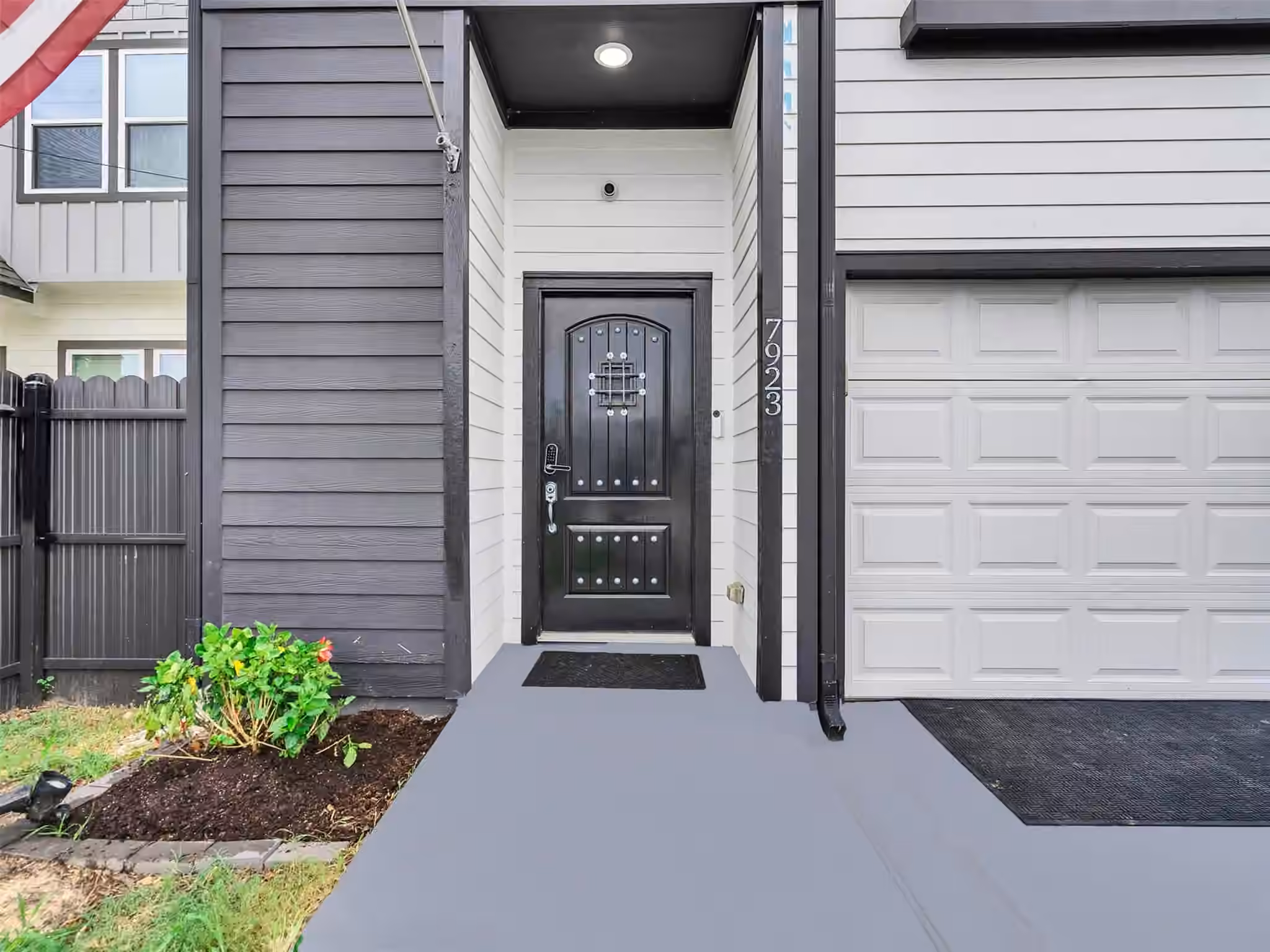 Photo 2 of 7923 Bonaire Street, Houston, TX