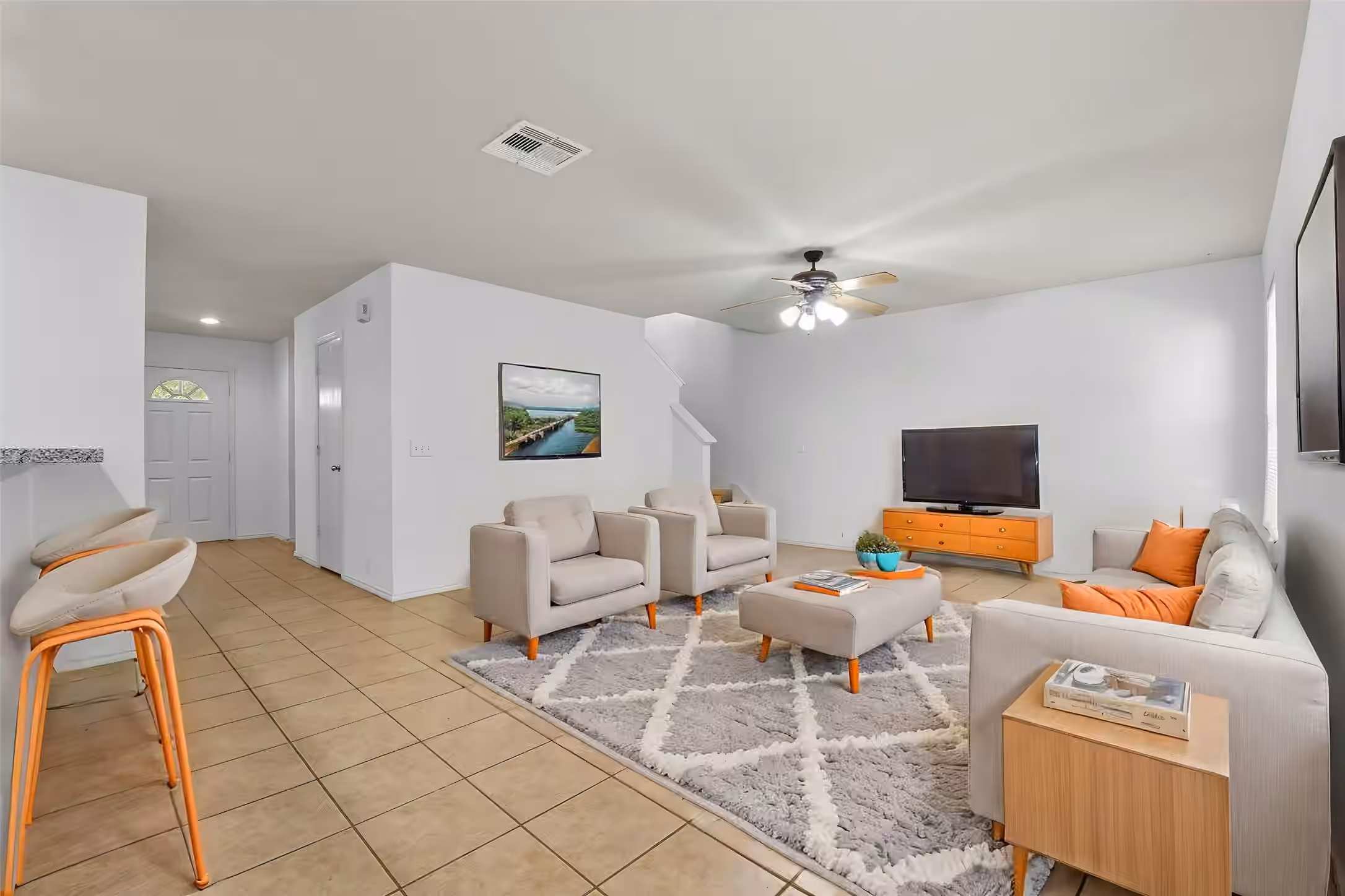 Photo 5 of 822 Grand Plains Drive, Houston, TX