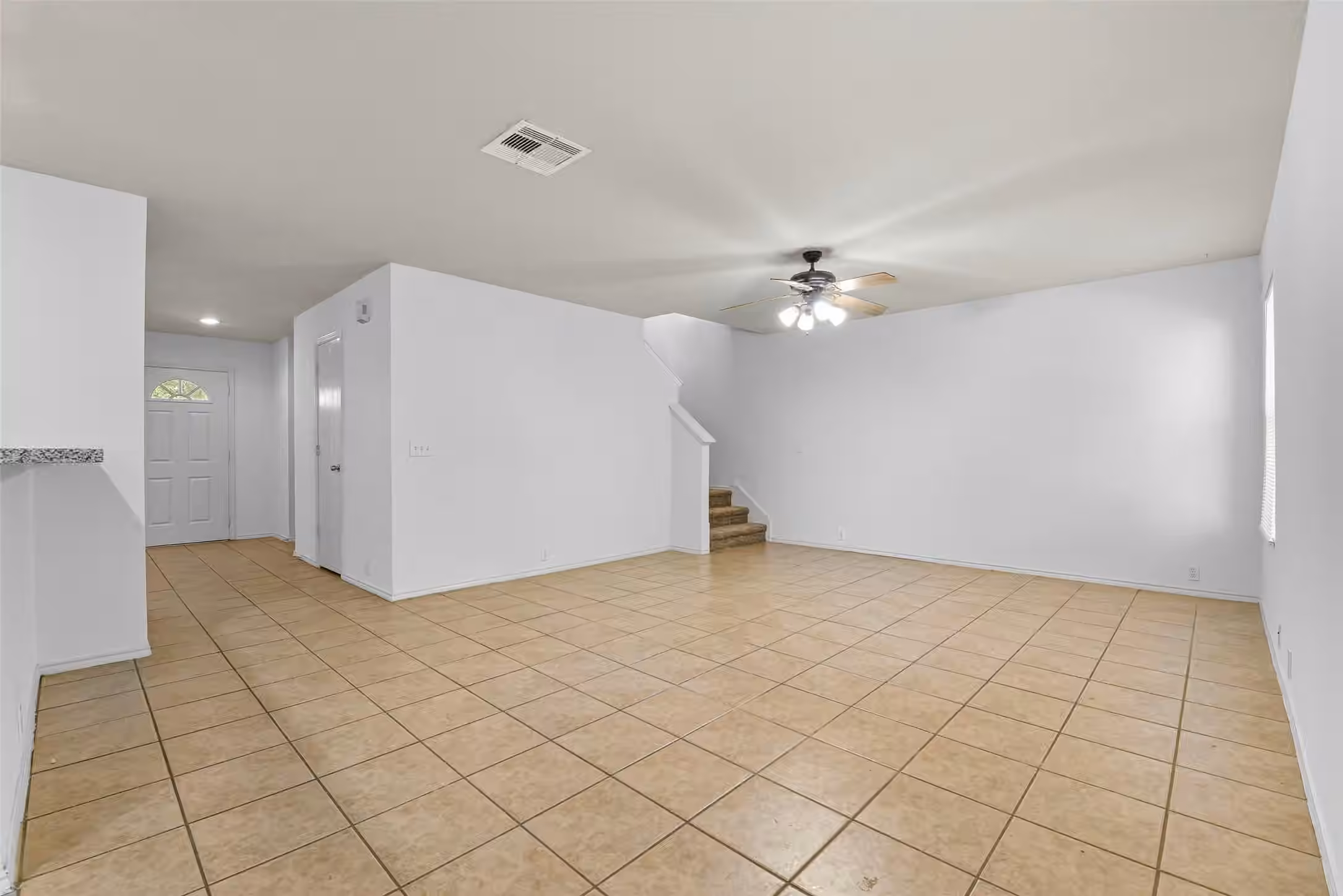 Photo 6 of 822 Grand Plains Drive, Houston, TX