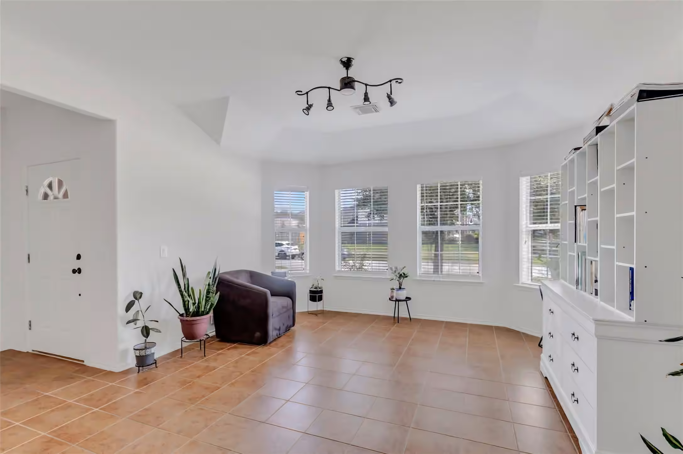 Photo 7 of 2756 Woodspring Acres Drive, Houston, TX