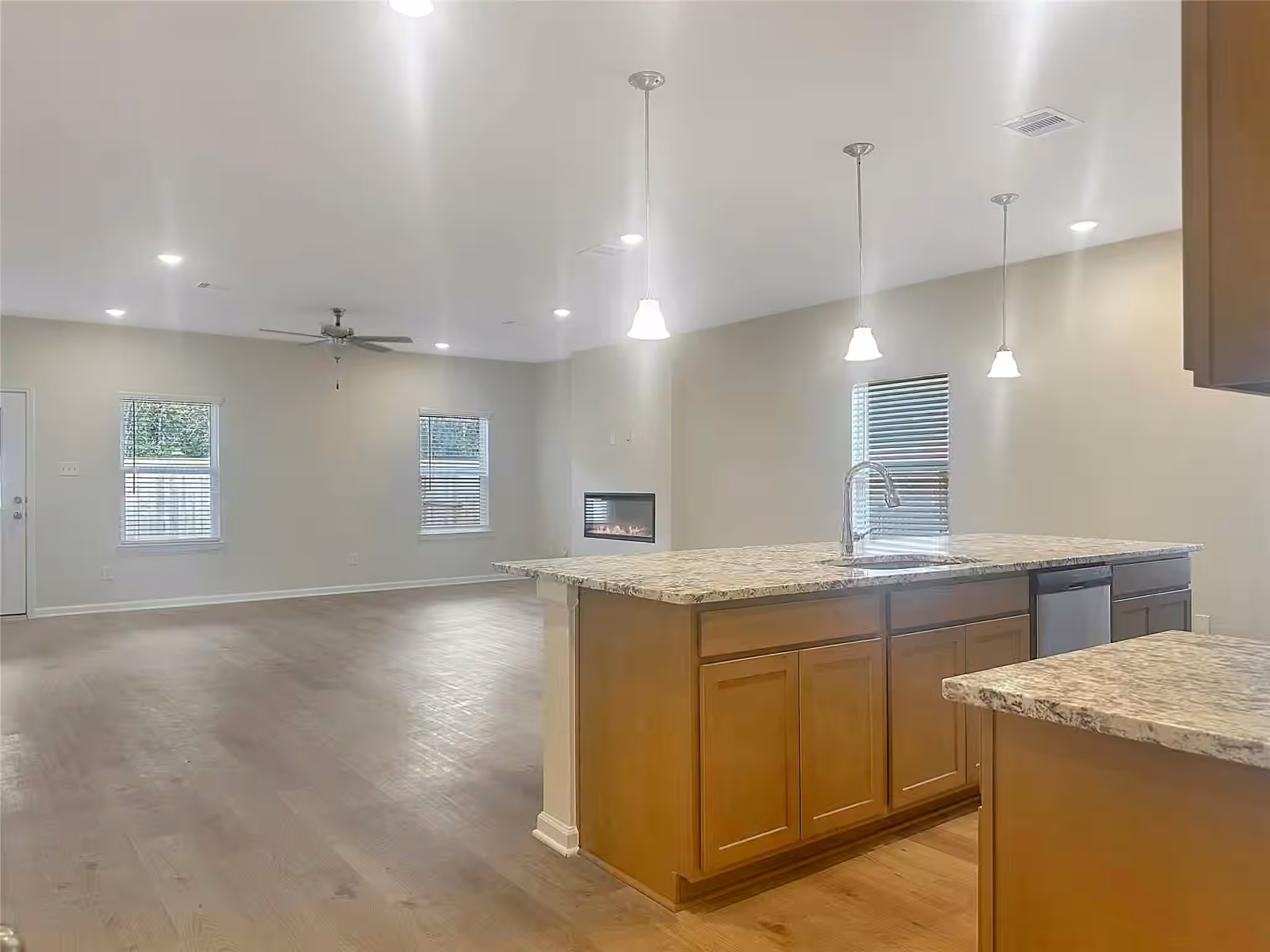Photo 5 of 32515 Valley Redstem Way, Fulshear, TX