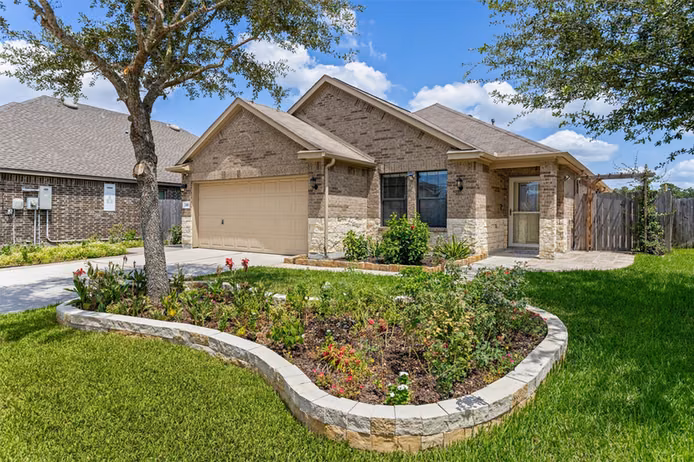 Photo 2 of 23102 Red Birch Court, Tomball, TX