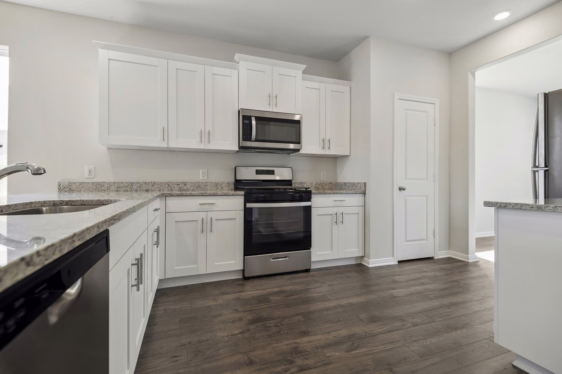 Photo 7 of 16414 Blossom Grove Drive, Conroe, TX