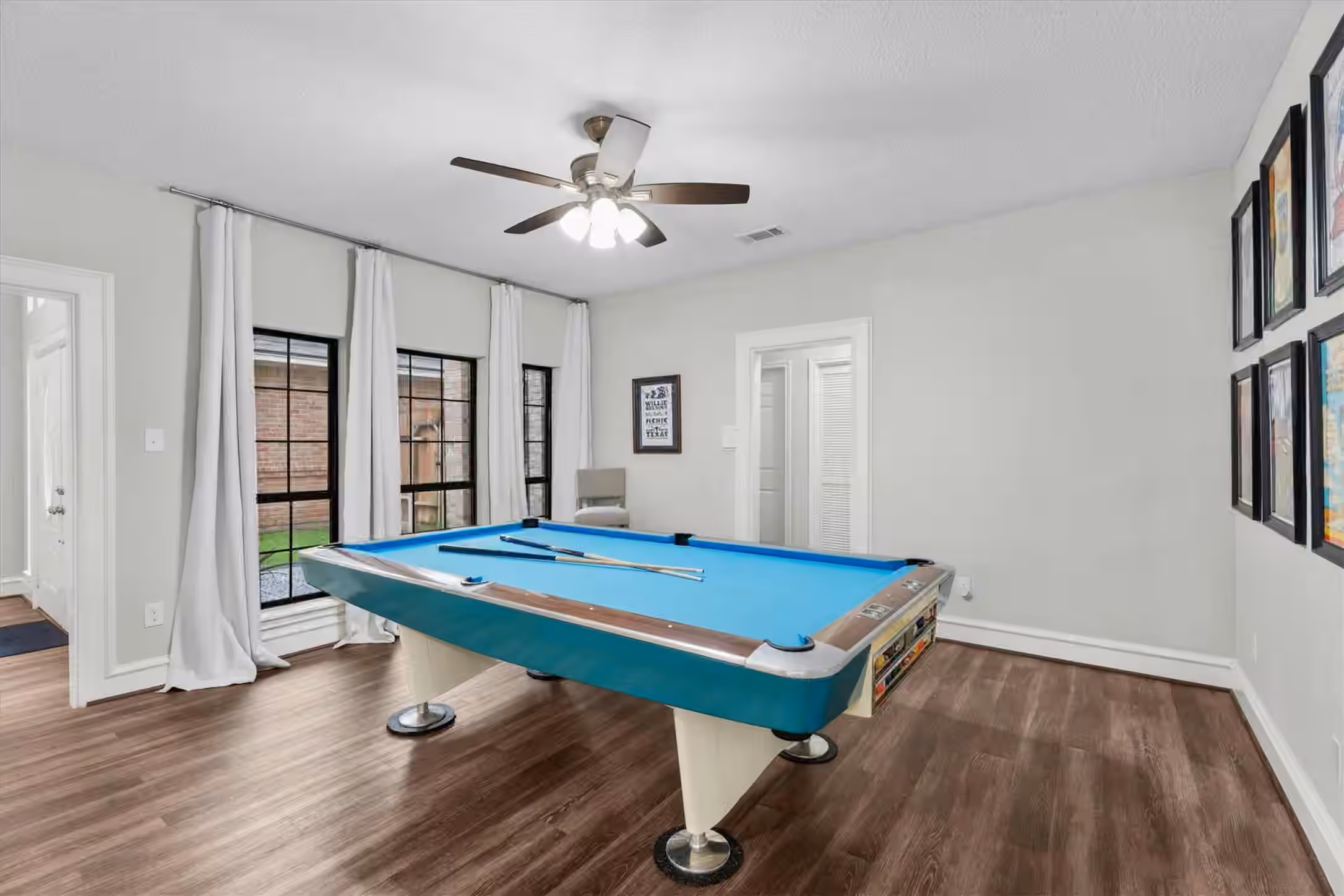 Photo 7 of 5706 Glen Mist Lane, Houston, TX