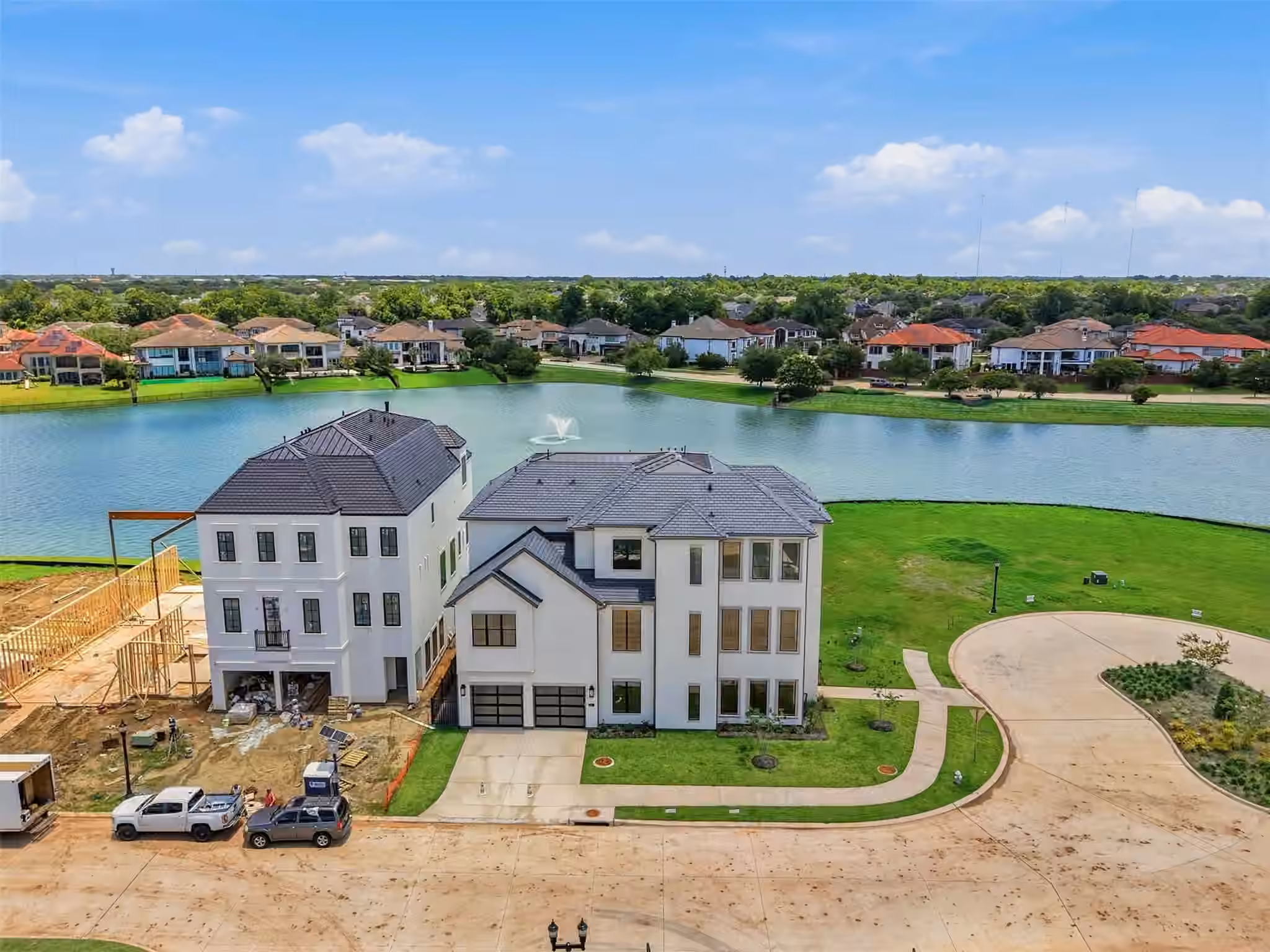 Photo 2 of 4610 Sunset Circle, Sugar Land, TX