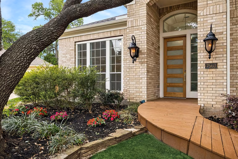 Photo 4 of 7503 NORTHWOODS DRIVE, Sugar Land, TX