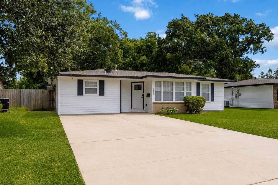 Photo 6 of 1530 15th Avenue N, Texas City, TX