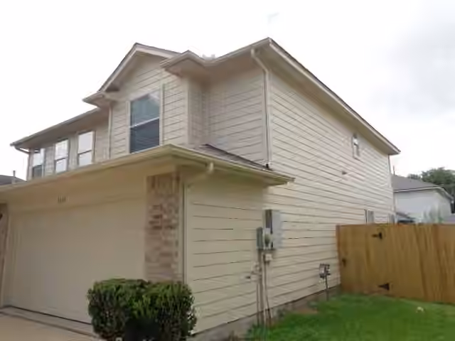 Photo 2 of 1035 Junction Court, Rosenberg, TX
