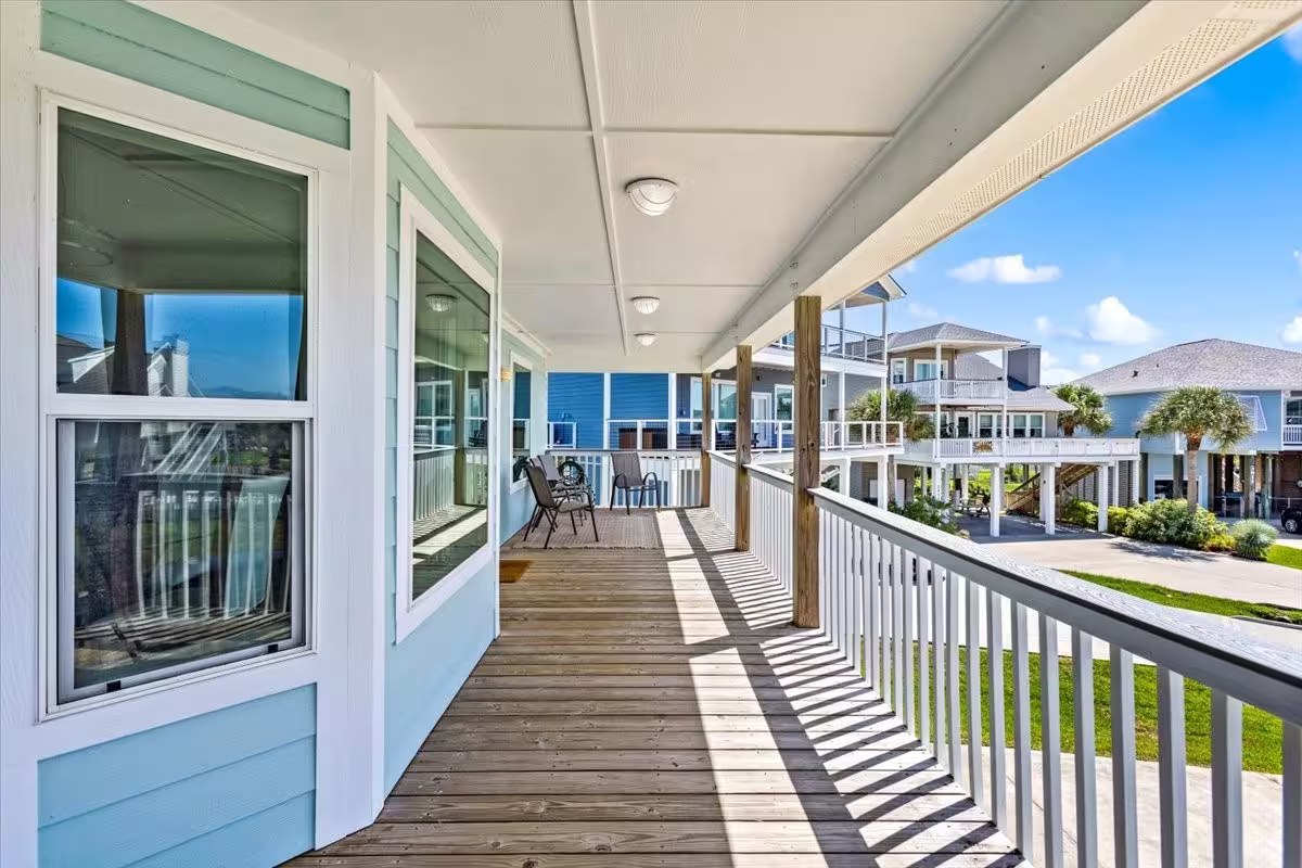 Photo 5 of 3902 Pirates Beach Court, Galveston, TX