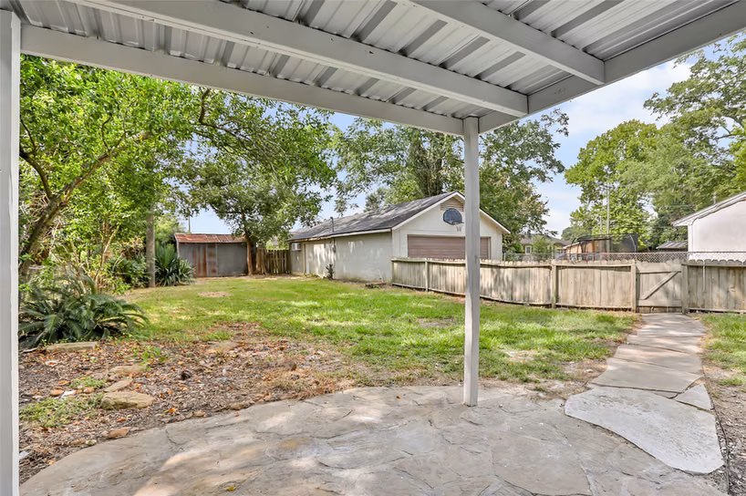 Photo 6 of 2310 Centennial Street, Liberty, TX
