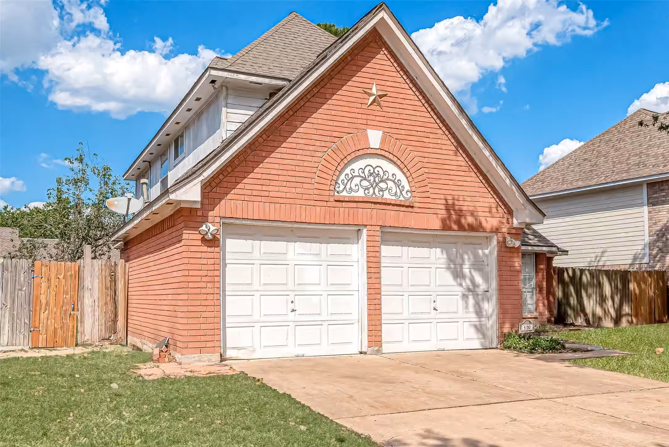 Photo 3 of 5110 Prairie Creek Drive, Houston, TX