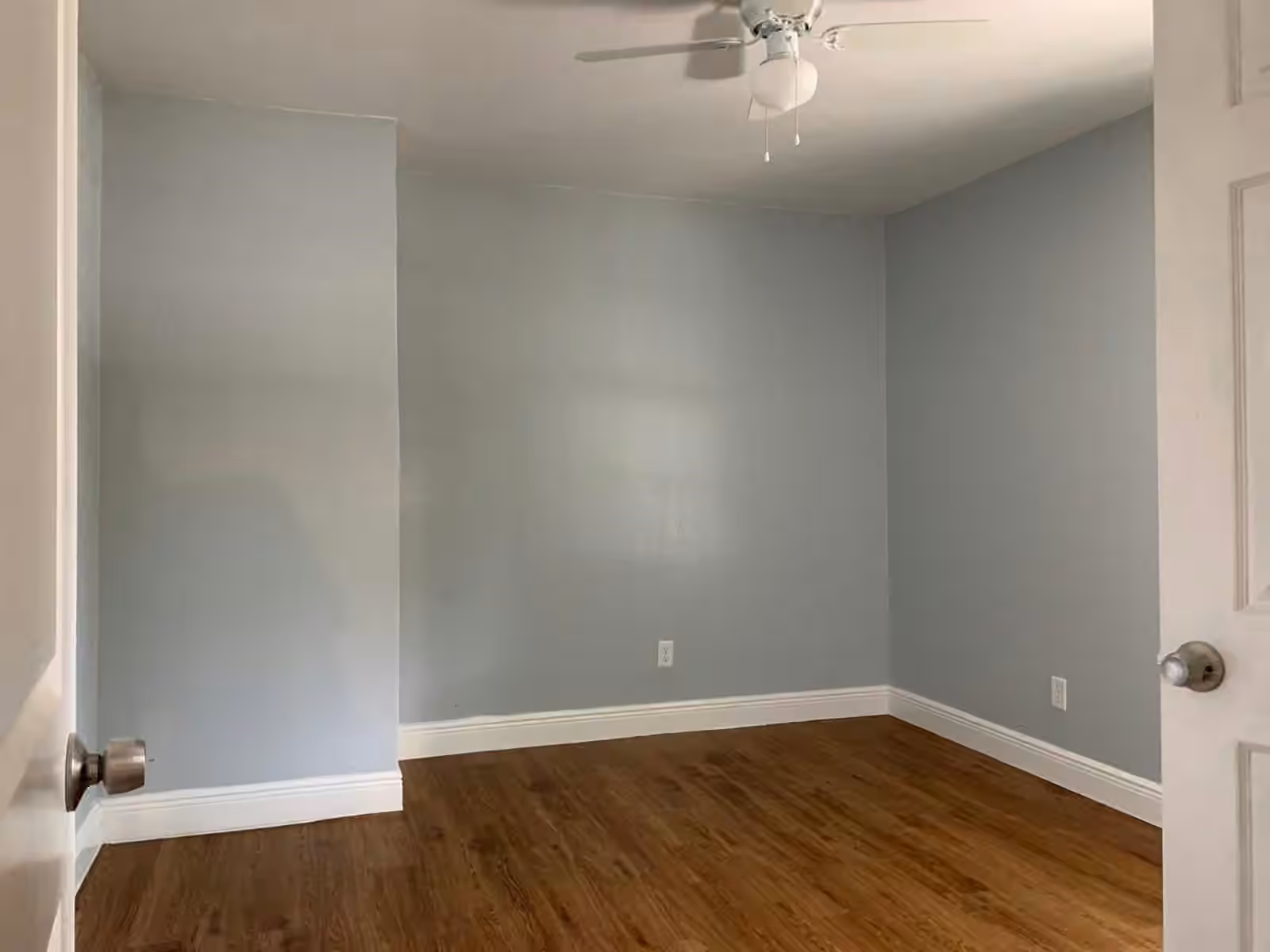 Photo 7 of 502 Hahlo Street, Houston, TX