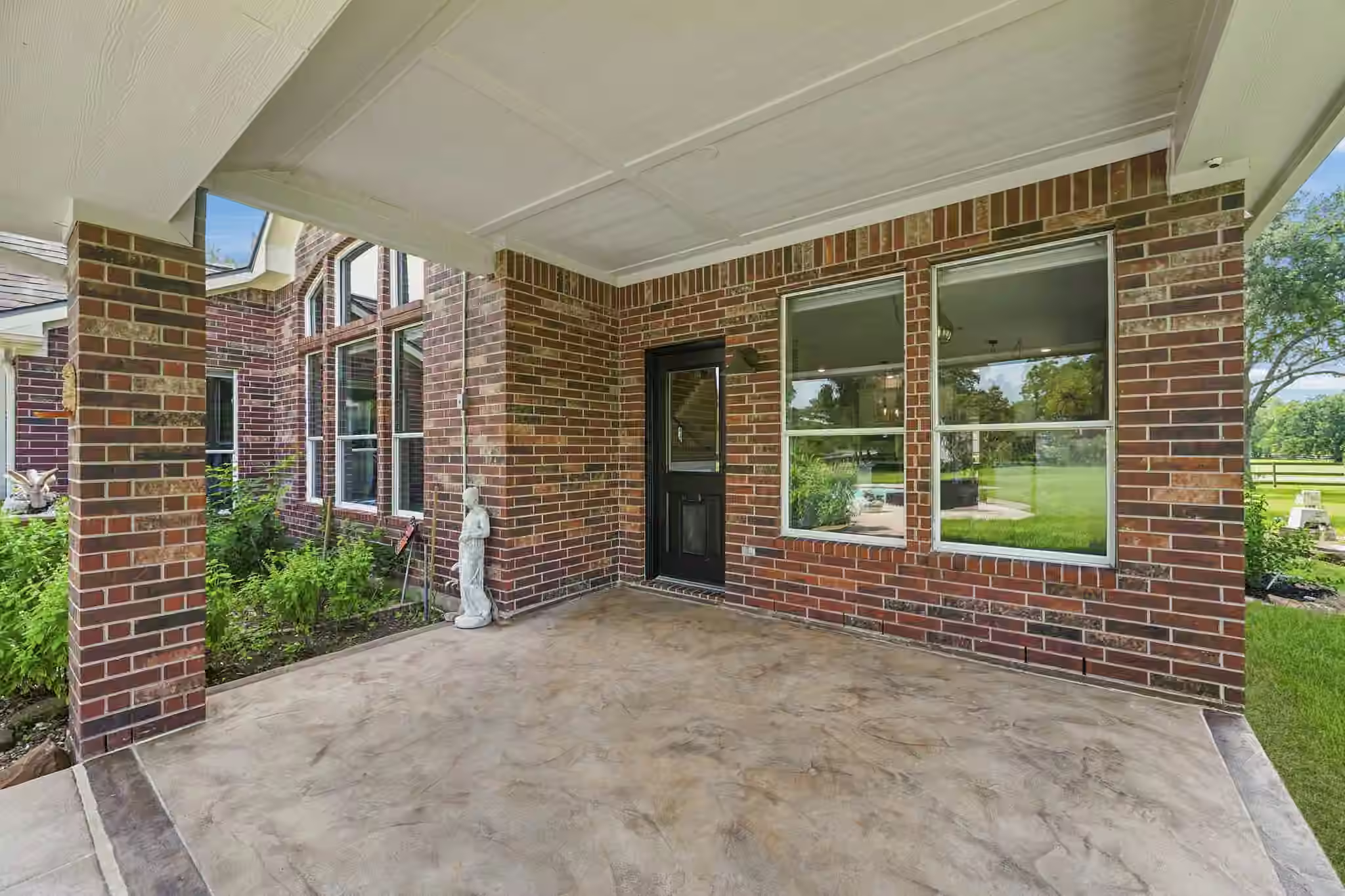 Photo 7 of 5202 Cherry Ridge Road, Richmond, TX
