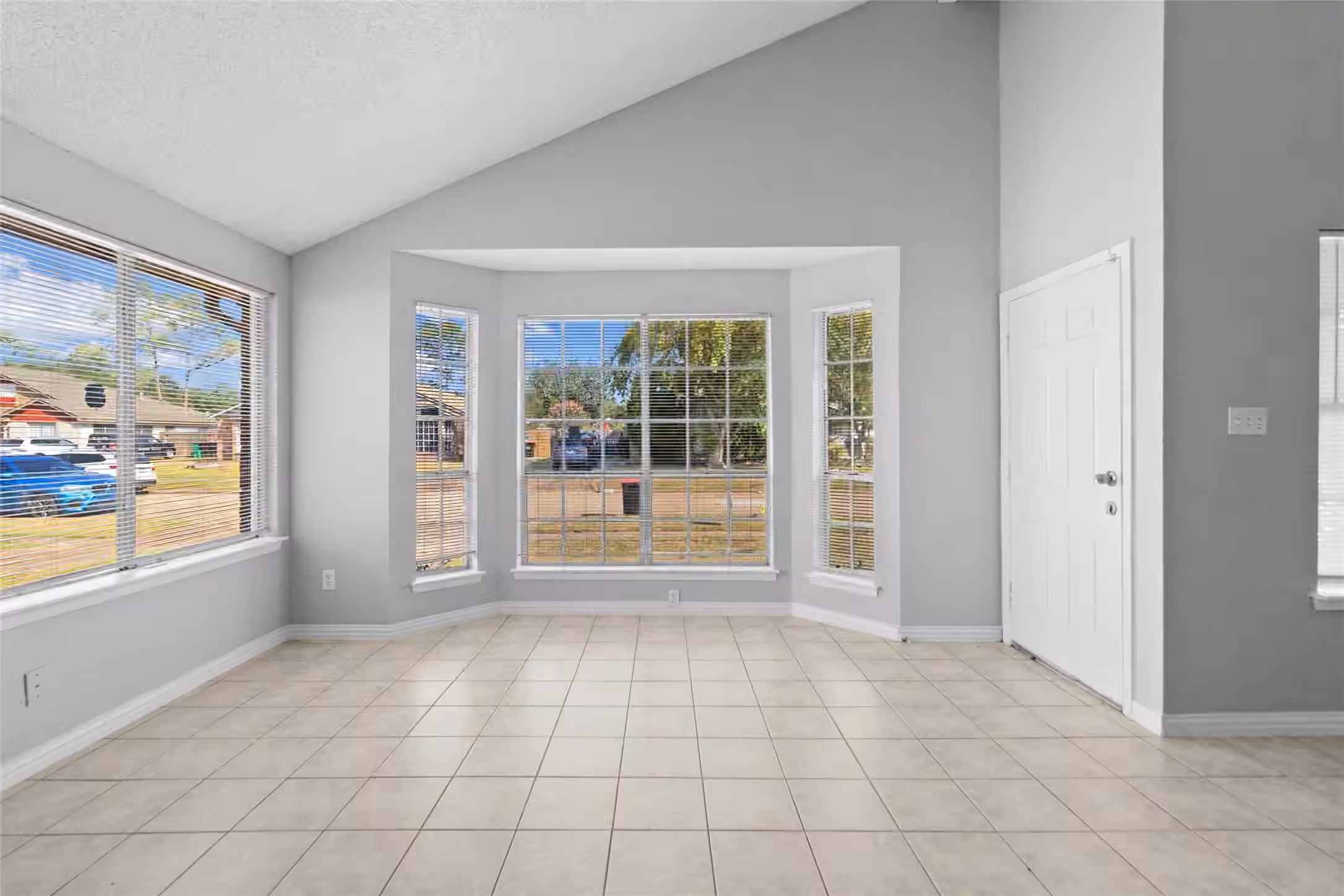 Photo 5 of 17010 Pastoria Drive, Houston, TX
