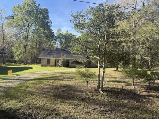 Photo 2 of 167 County Road 3665 W, Splendora, TX