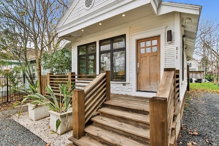 Photo of 811 E 23rd Street, Houston, TX 77009