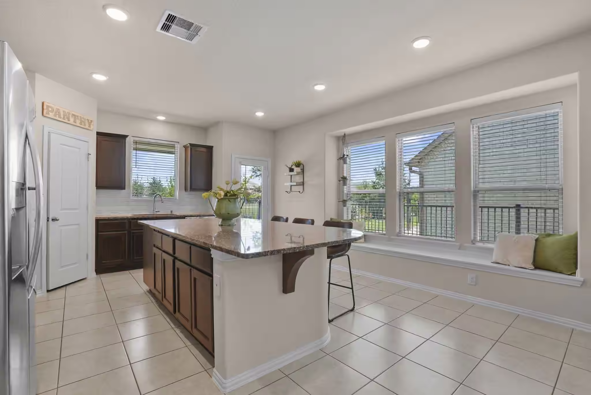 Photo 7 of 19754 Shinnery Ridge Court, Cypress, TX