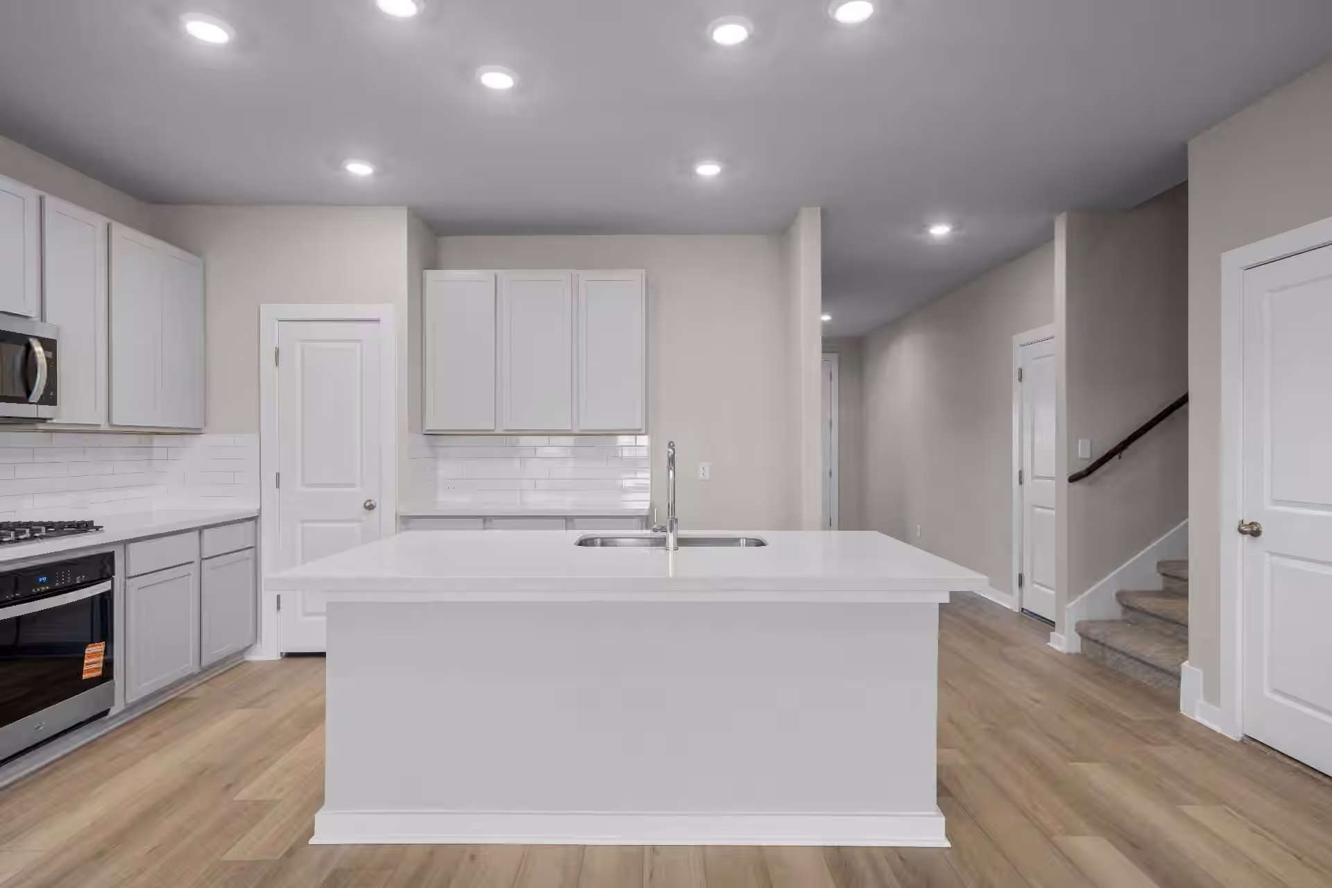 Photo 2 of 2510 N Heritage Drive, Dayton, TX