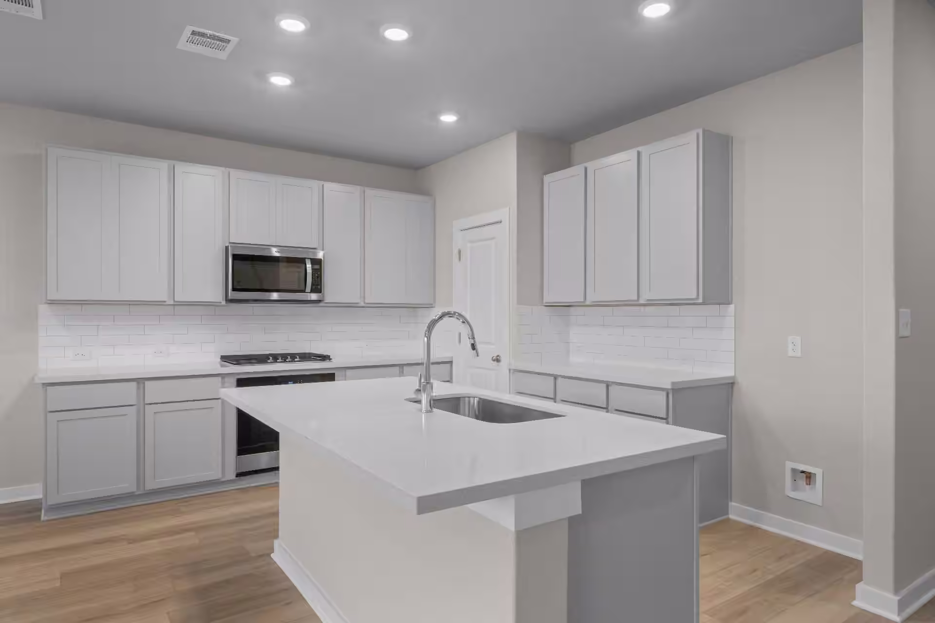 Photo 3 of 2510 N Heritage Drive, Dayton, TX