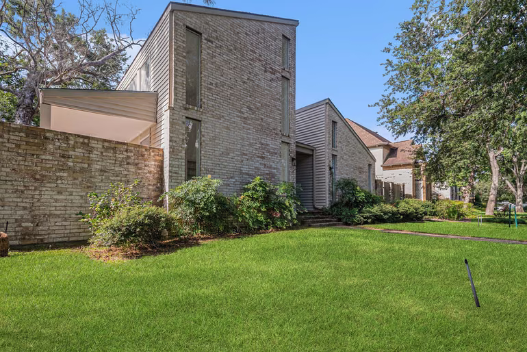Photo 4 of 4334 Lake Grove Drive, Seabrook, TX