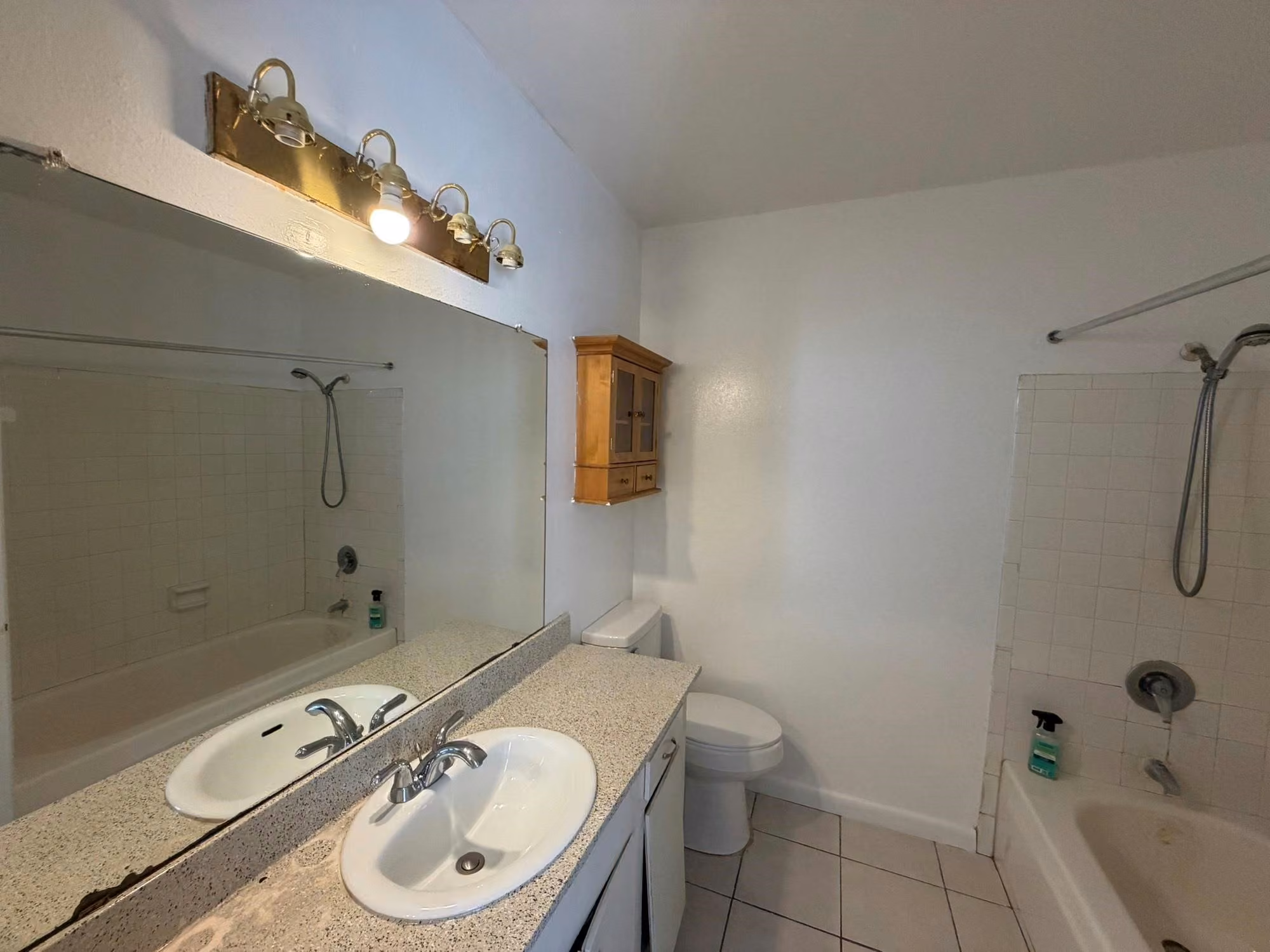Photo 4 of 5617 Bissonnet Street 201B, Houston, TX