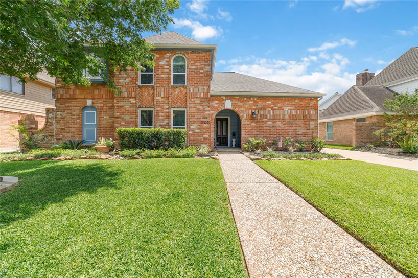 Photo of 12511 Meadow Lake Drive, Houston, TX 77077