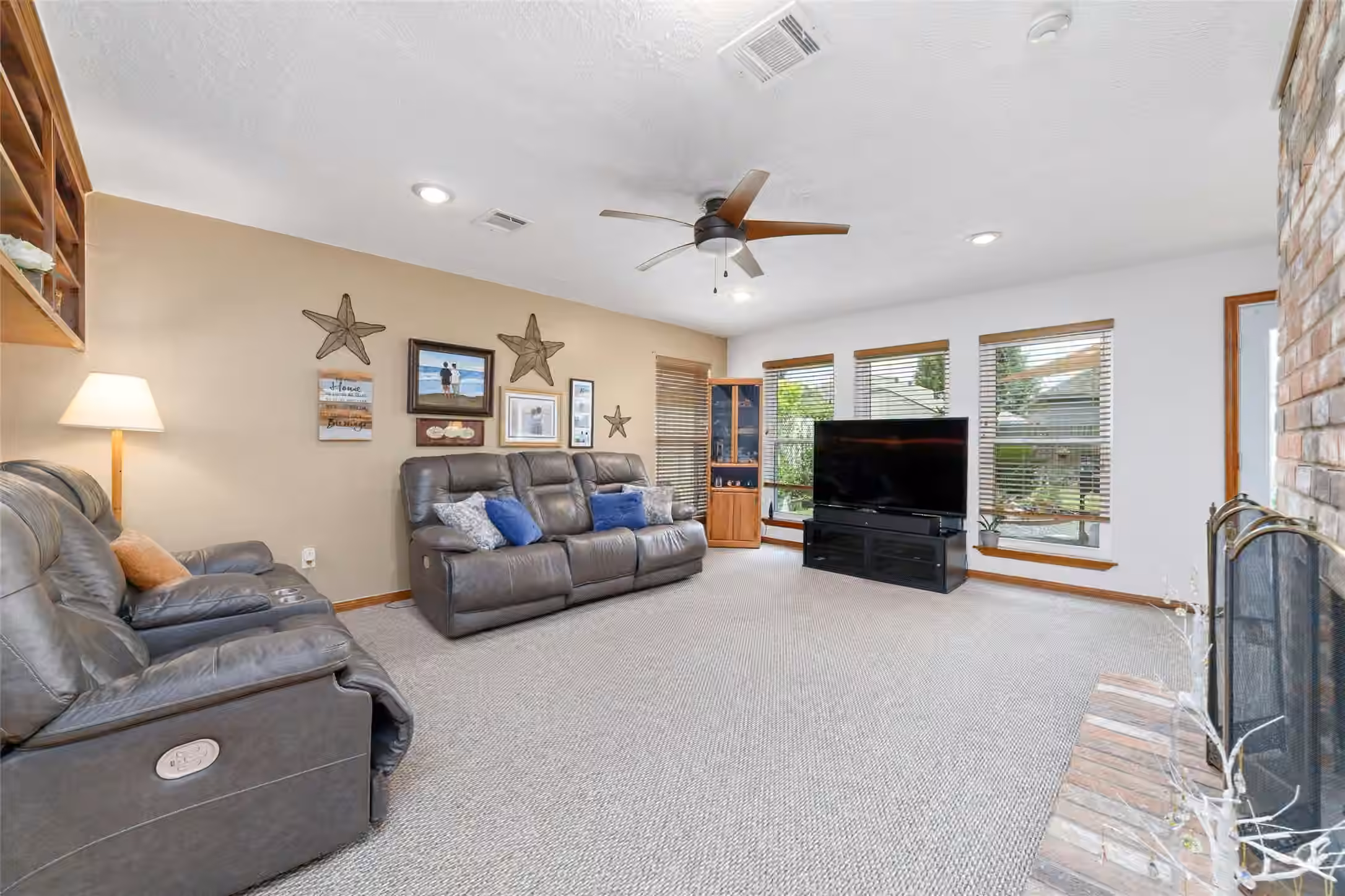 Photo 7 of 12511 Meadow Lake Drive, Houston, TX