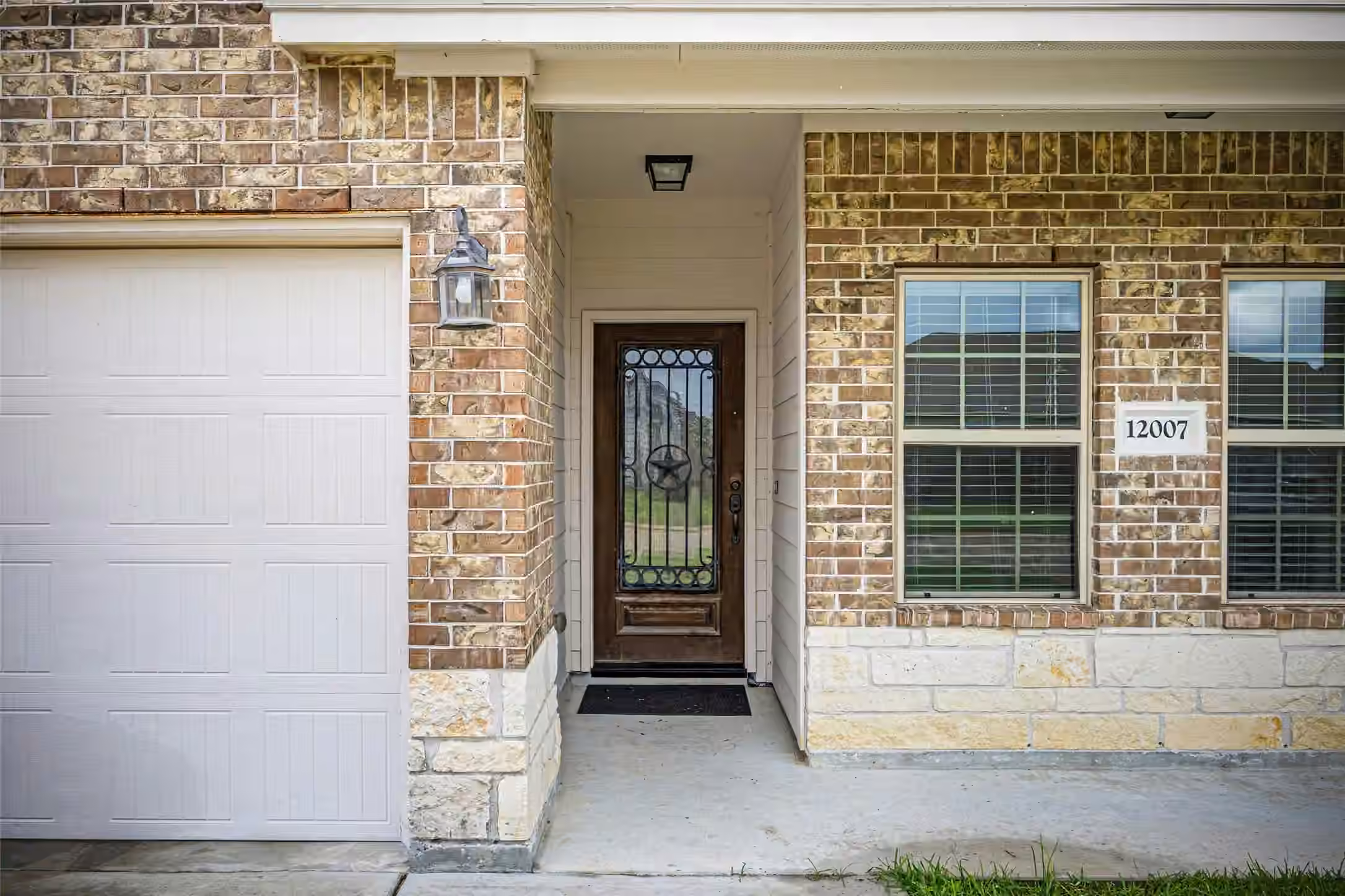 Photo 4 of 12007 Northpointe Meadows Drive, Tomball, TX