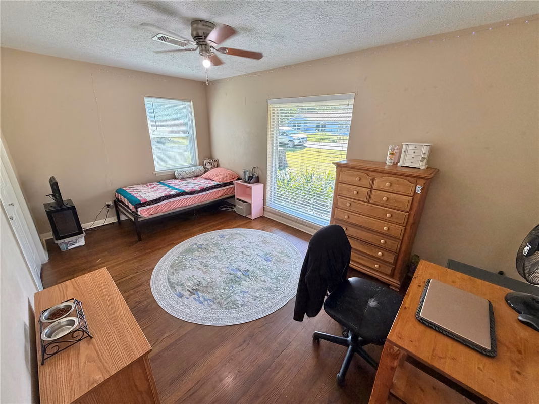 Photo 7 of 5403 3rd Street, Danbury, TX